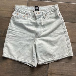 BDG Mom Shorts High Waisted